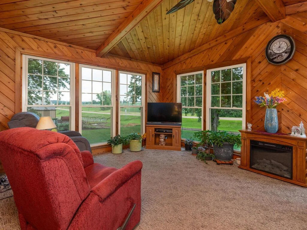 10460 County Road 50 , Cologne, MN 55322