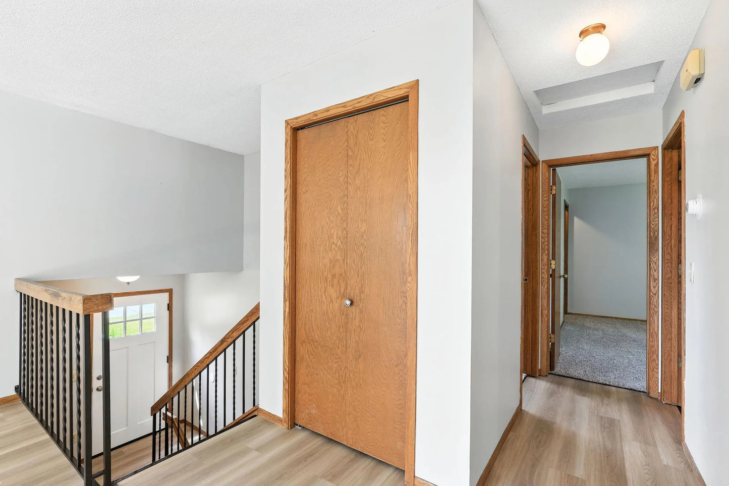 2515 Royals Drive, Minnetonka, MN 55305