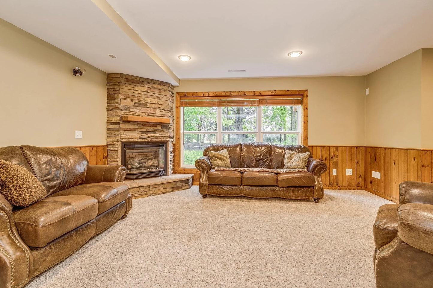 10447 Kilbirnie Road, Woodbury, MN 55129