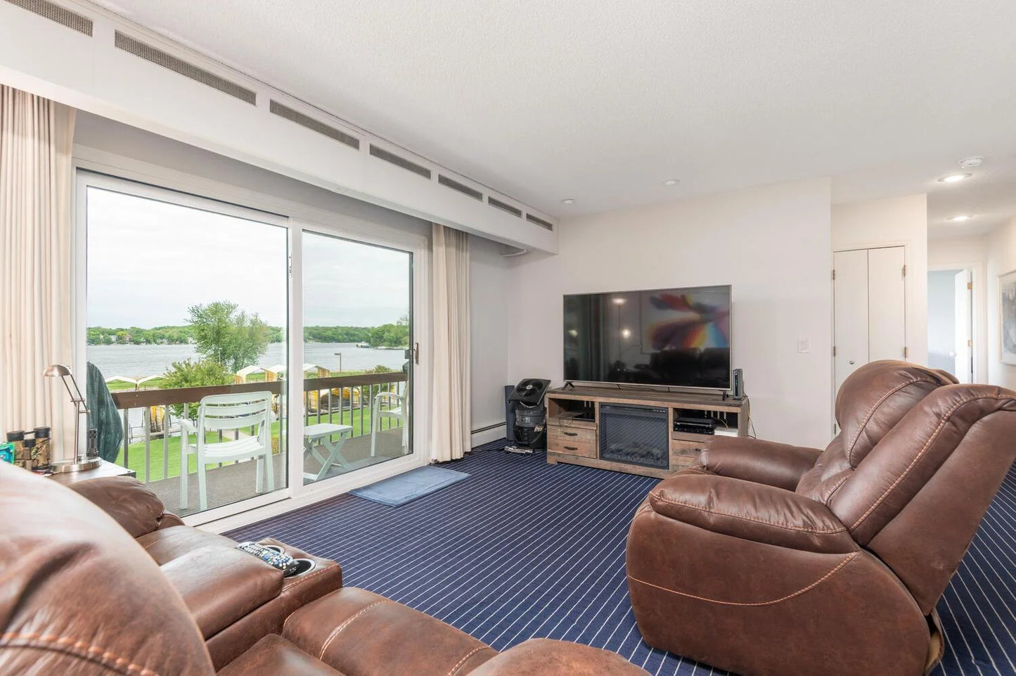 5430 Three Points Boulevard, Mound, MN 55364