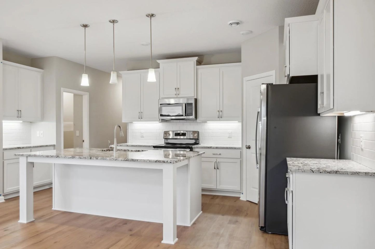 6102 158th Street, Hugo, MN 55038