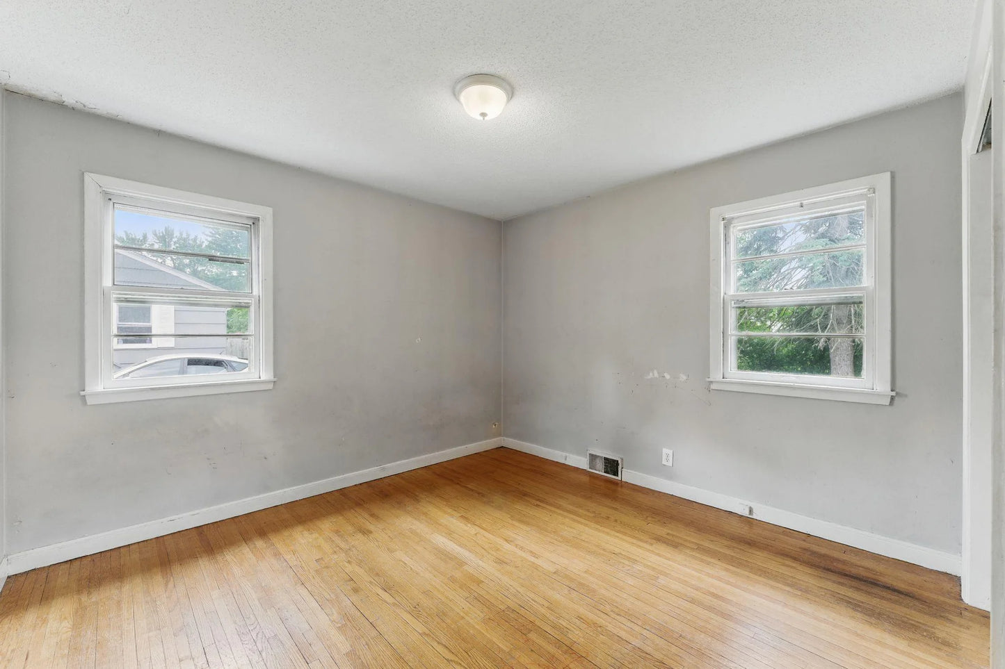 5715 Emerson Avenue, Brooklyn Center, MN 55430