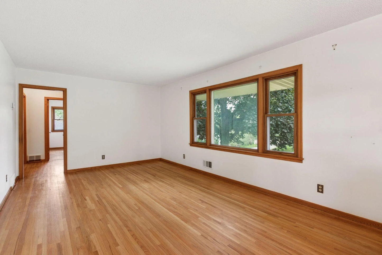 5001 108th Street, Bloomington, MN 55437