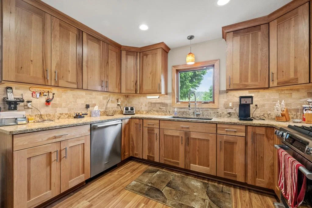 2511 Carver Avenue, Maplewood, MN 55119