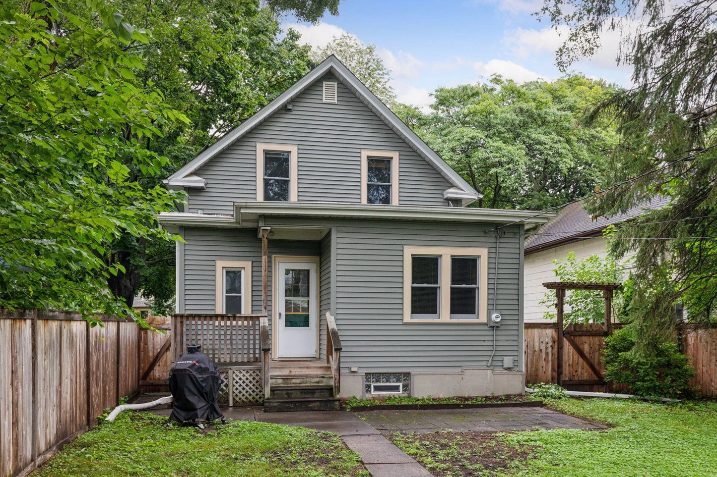 2518 34th Avenue, Minneapolis, MN 55406