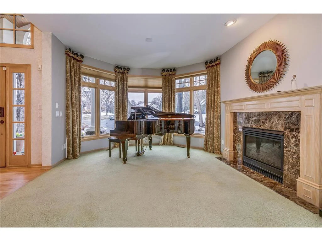 11338 Hawk High Court, Eden Prairie, MN 55347