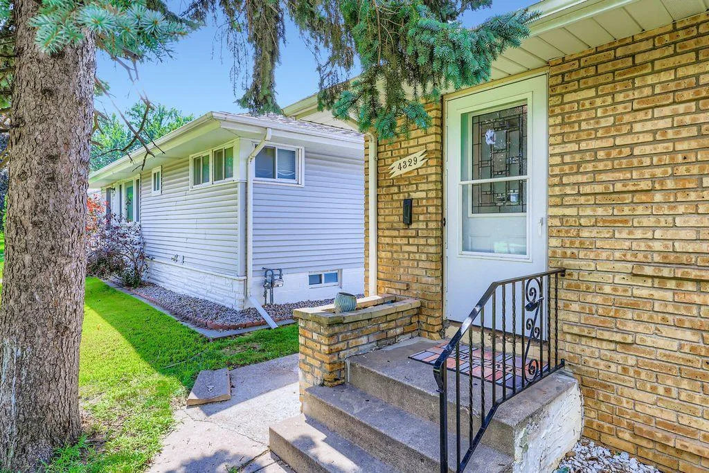 4329 Penn Avenue, Minneapolis, MN 55412