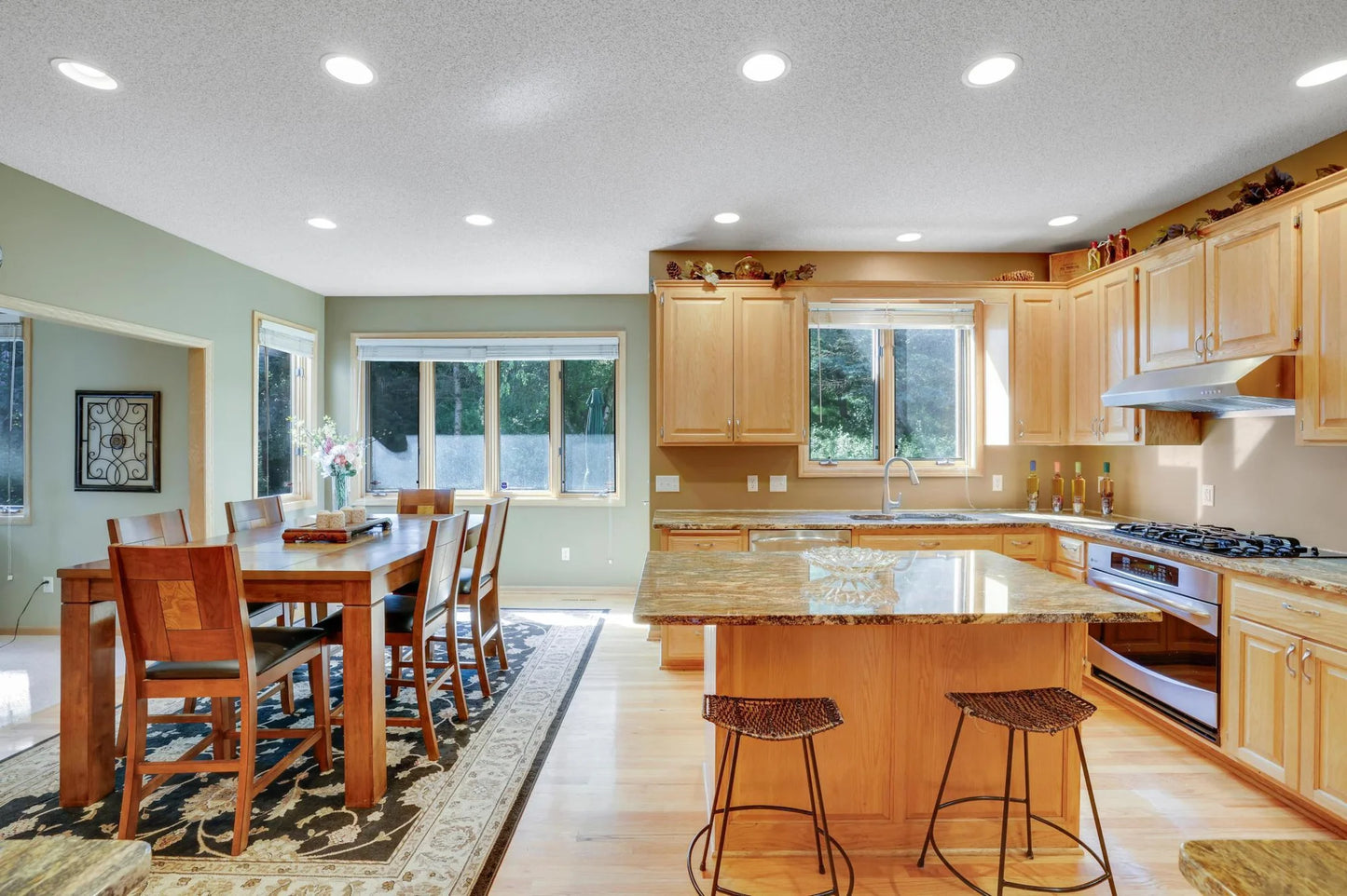 1630 Murphy Parkway, Eagan, MN 55122