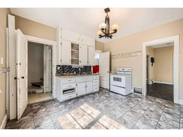 1615 Payne Avenue, Saint Paul, MN 55130