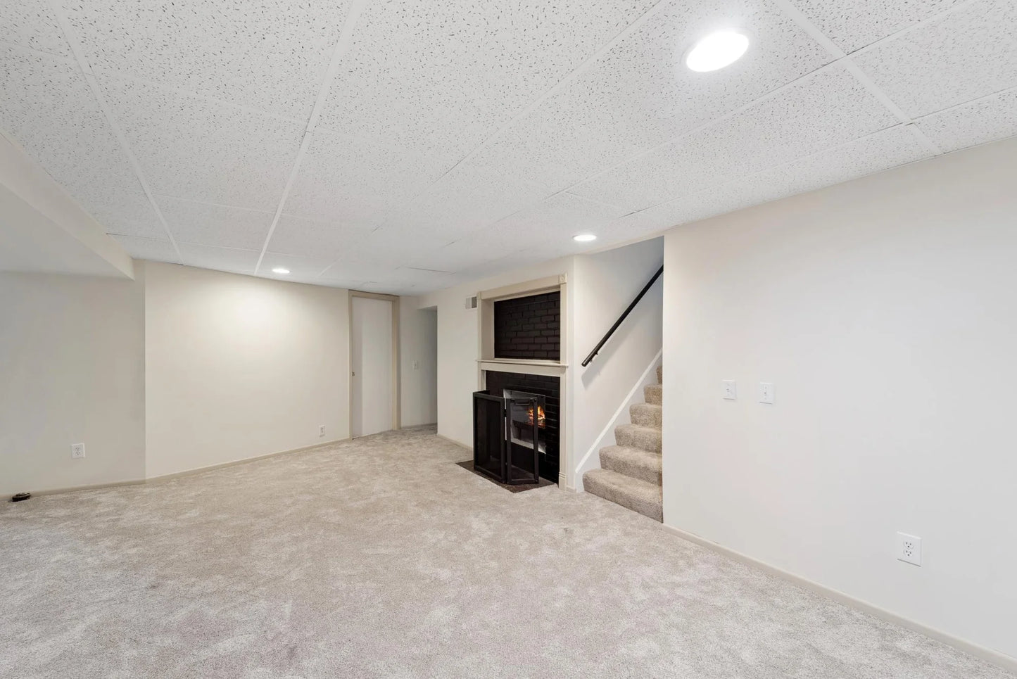 5913 Drew Avenue, Edina, MN 55410