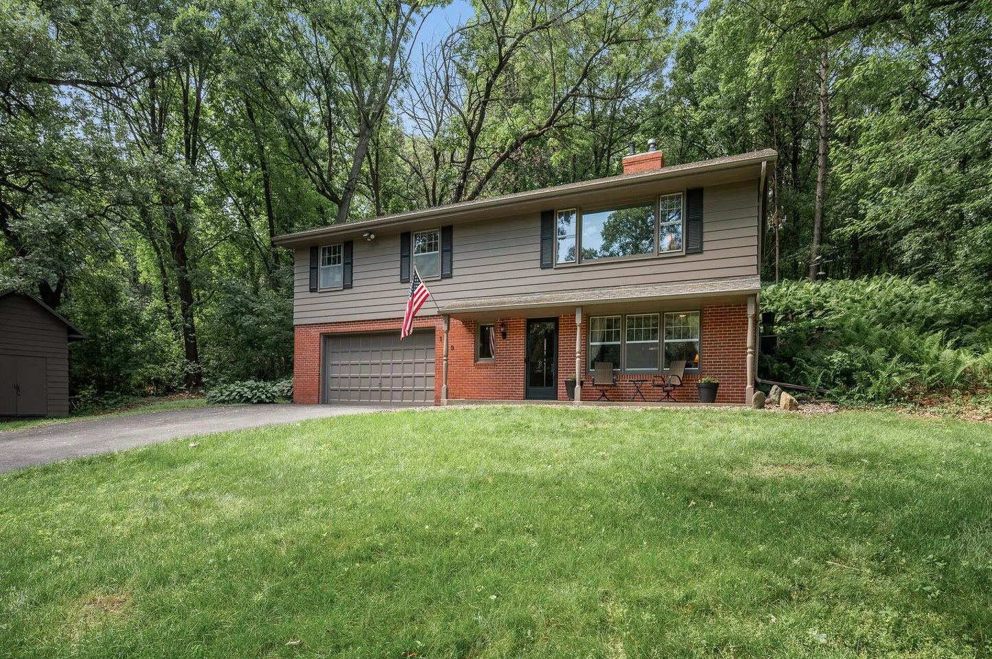 109 Cimarron Court, Apple Valley, MN 55124
