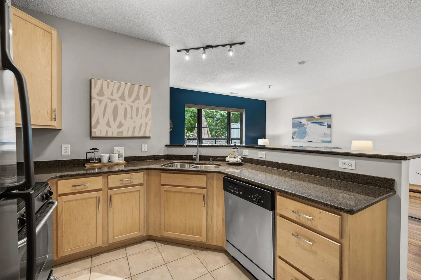 2566 Ellis Avenue, Saint Paul, MN 55114