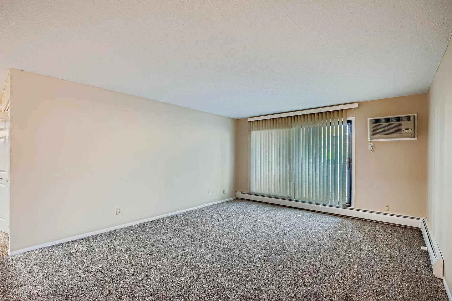 1887 Silver Bell Road, Eagan, MN 55122