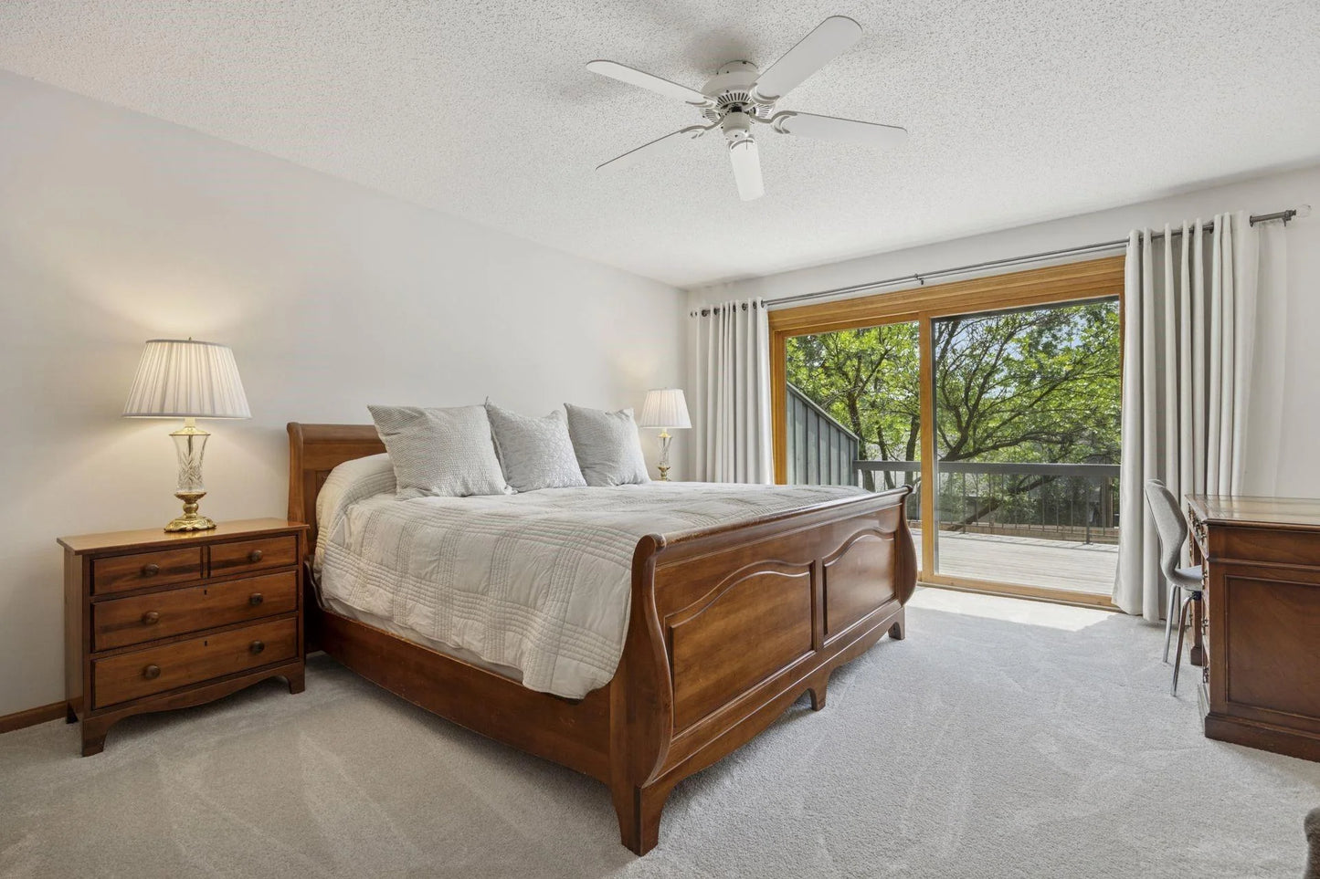 6104 Blake Ridge Road, Edina, MN 55436