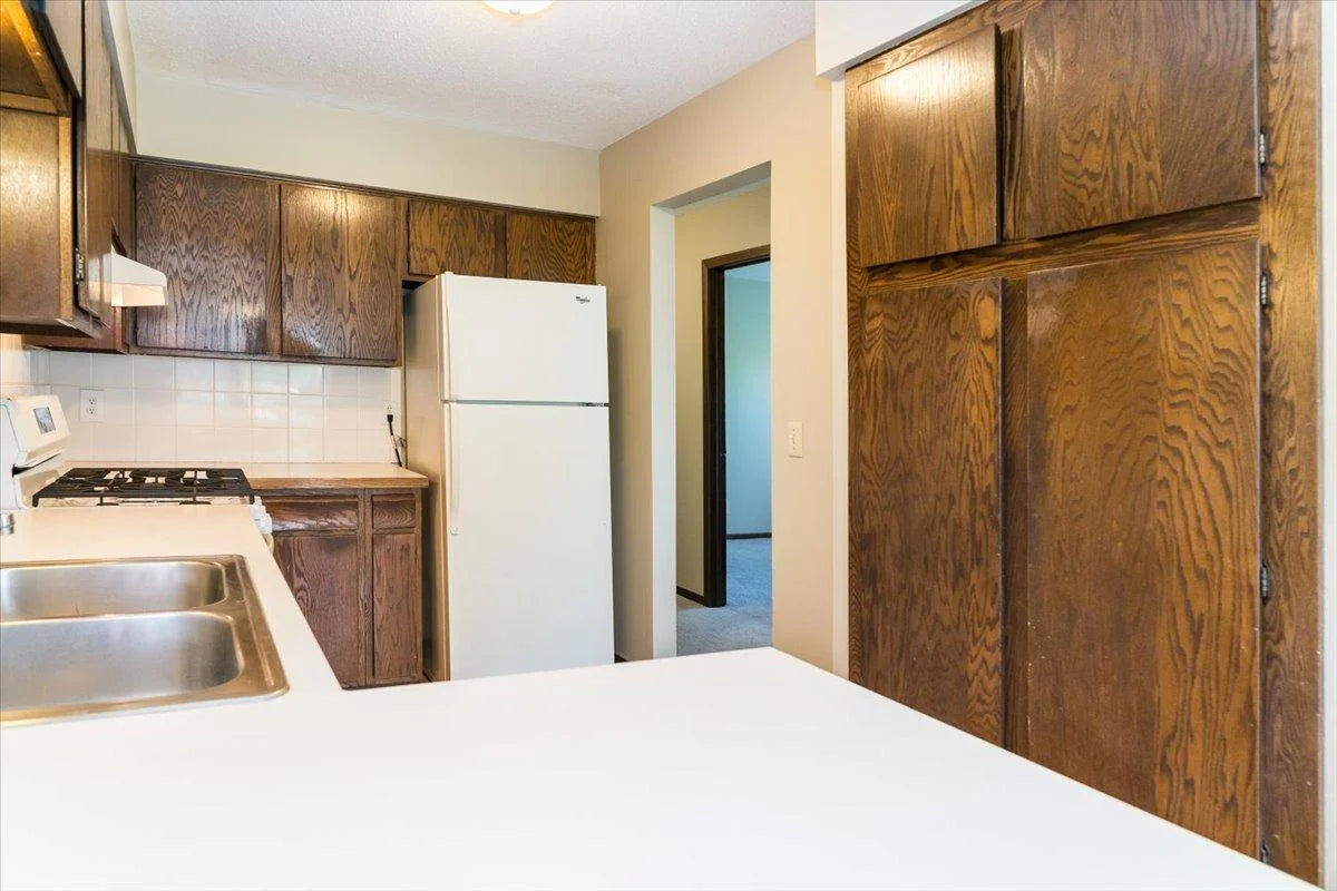 10382 Juniper Lane, Eden Prairie, MN 55347