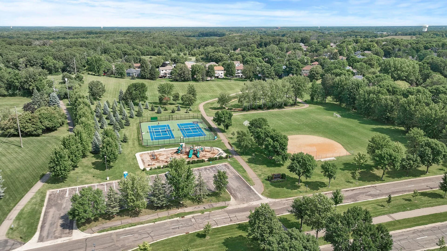10426 Hidden Oaks Lane, Champlin, MN 55316