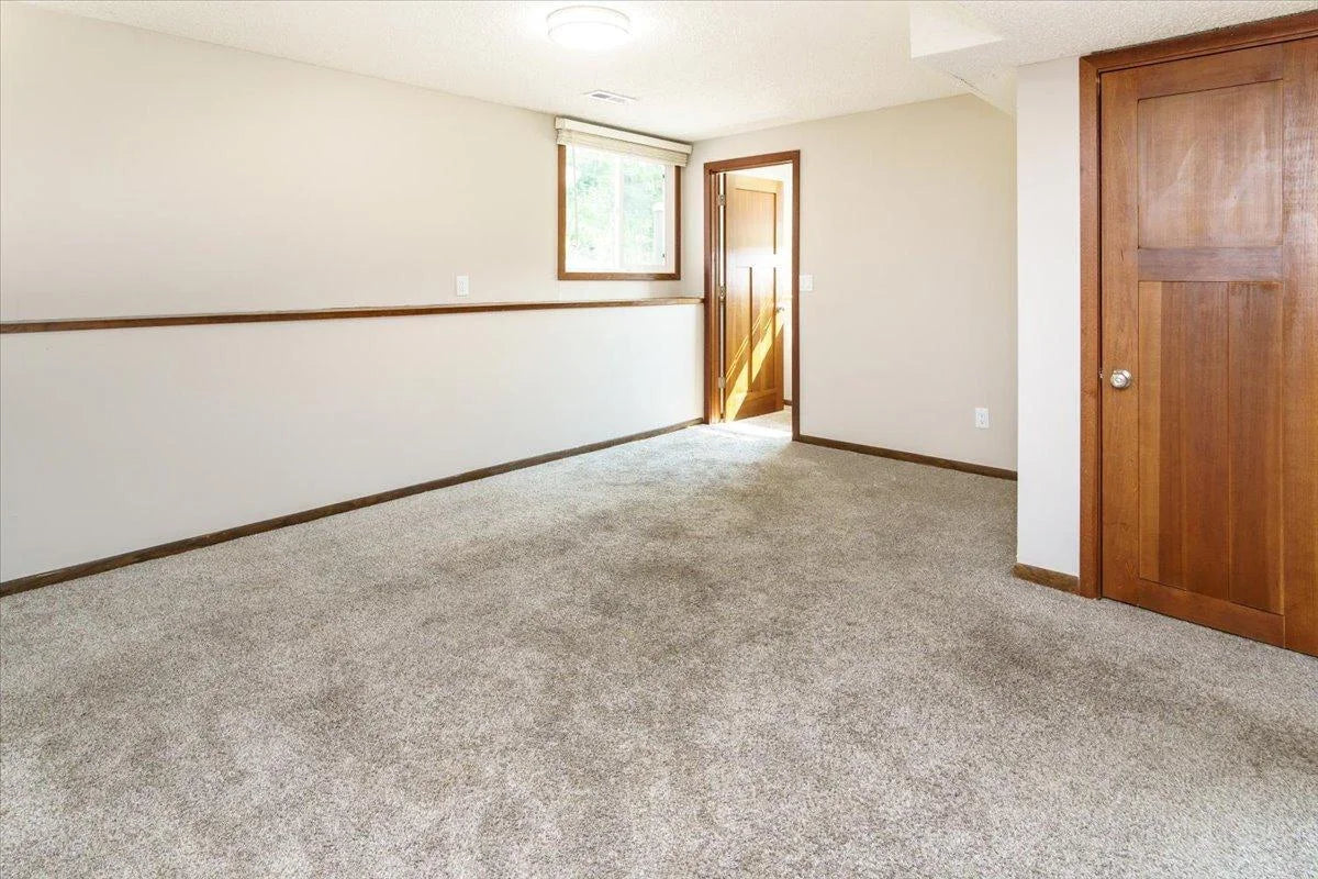 5410 Old Shakopee Circle, Bloomington, MN 55437