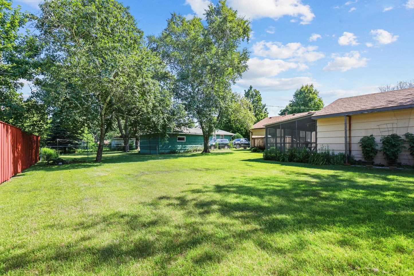 5913 Zenith Avenue, Brooklyn Center, MN 55429