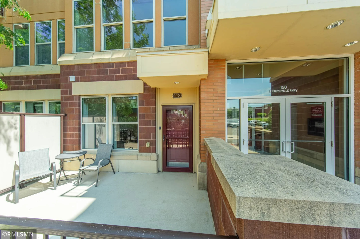 150 Burnsville Parkway, Burnsville, MN 55337