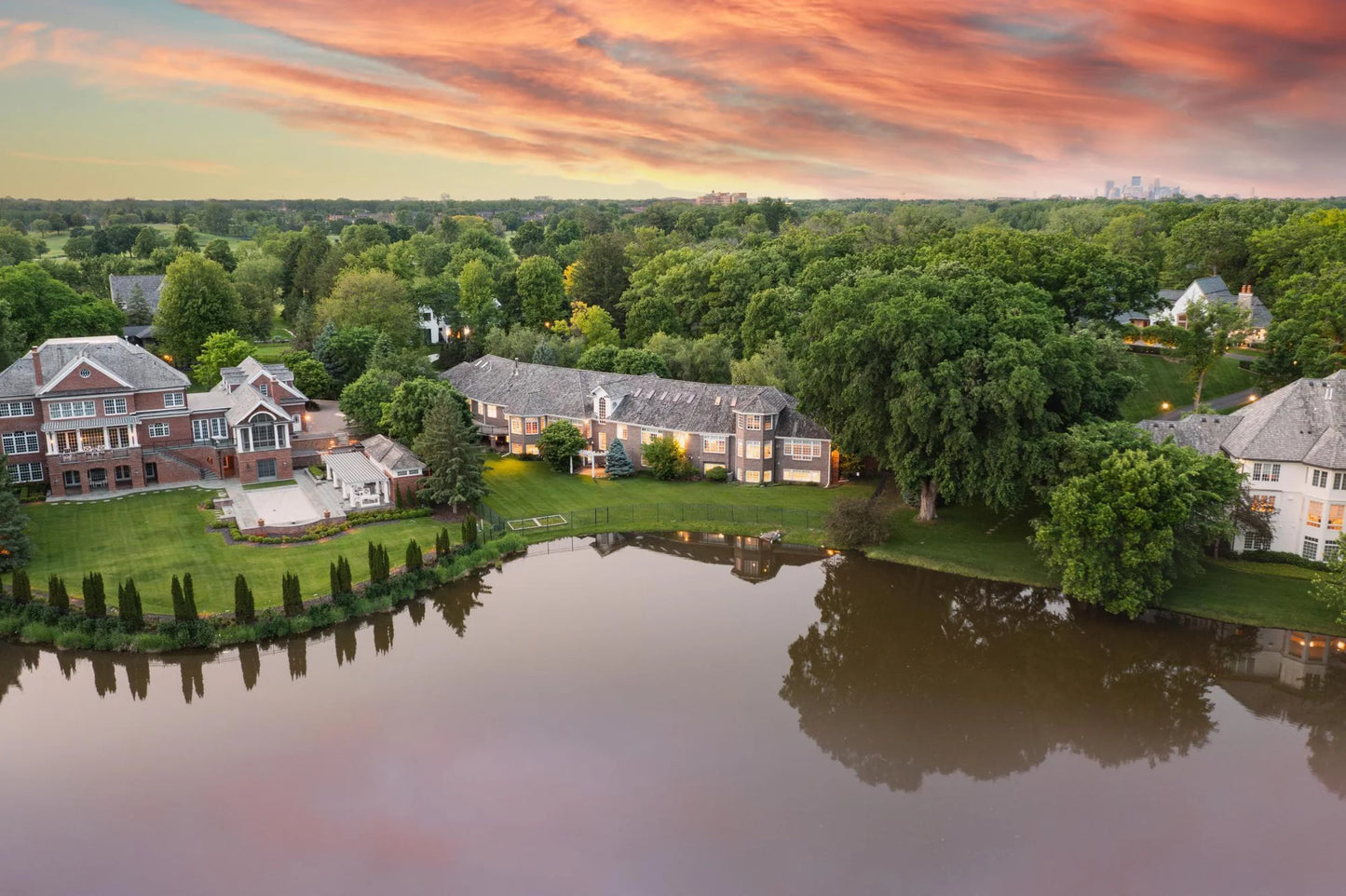 4700 Merilane Avenue, Edina, MN 55436