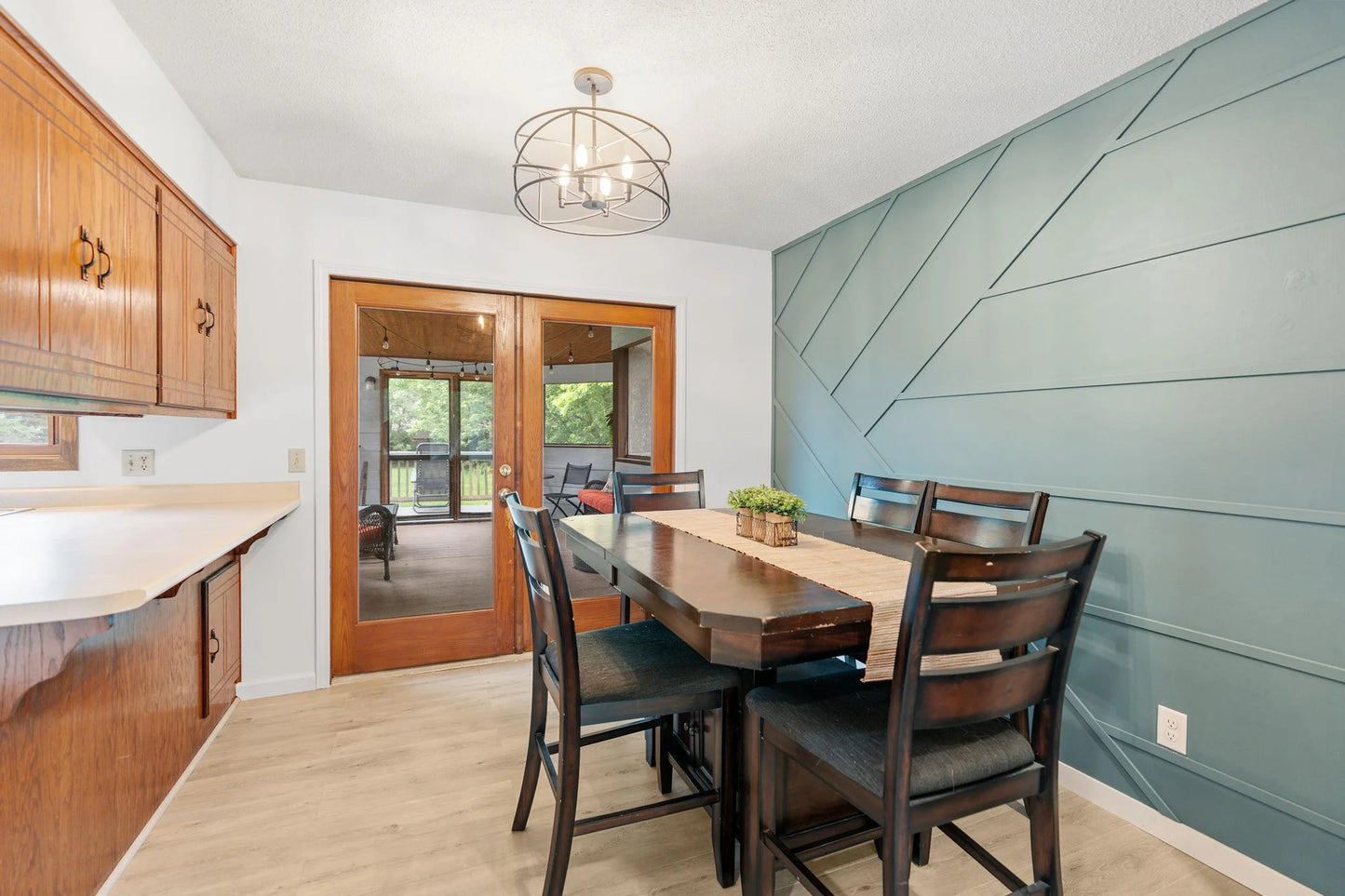 4366 Greenhaven Drive, Vadnais Heights, MN 55127