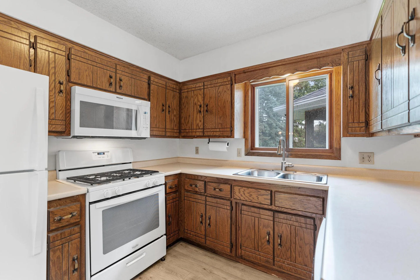 4366 Greenhaven Drive, Vadnais Heights, MN 55127