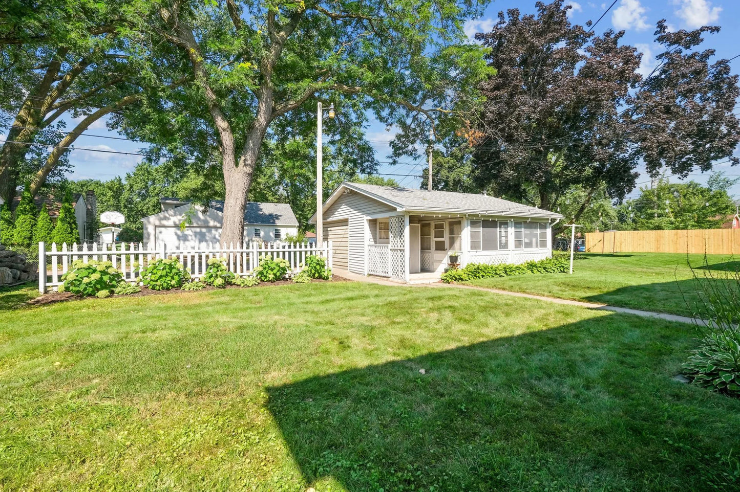 433 3rd Avenue, Osseo, MN 55369