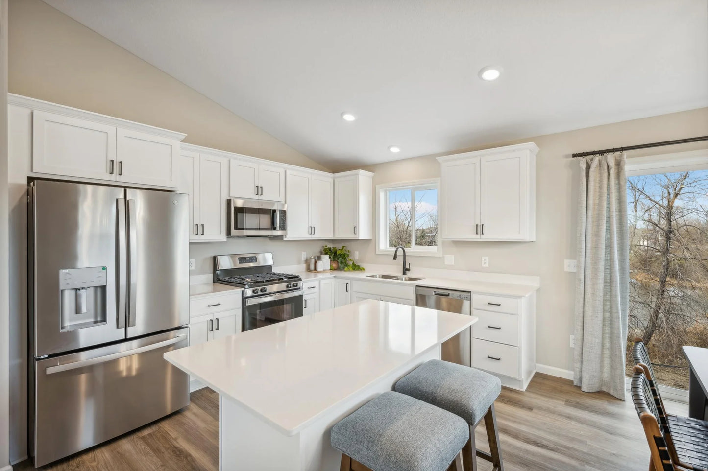 129 Terning Way, Howard Lake, MN 55349