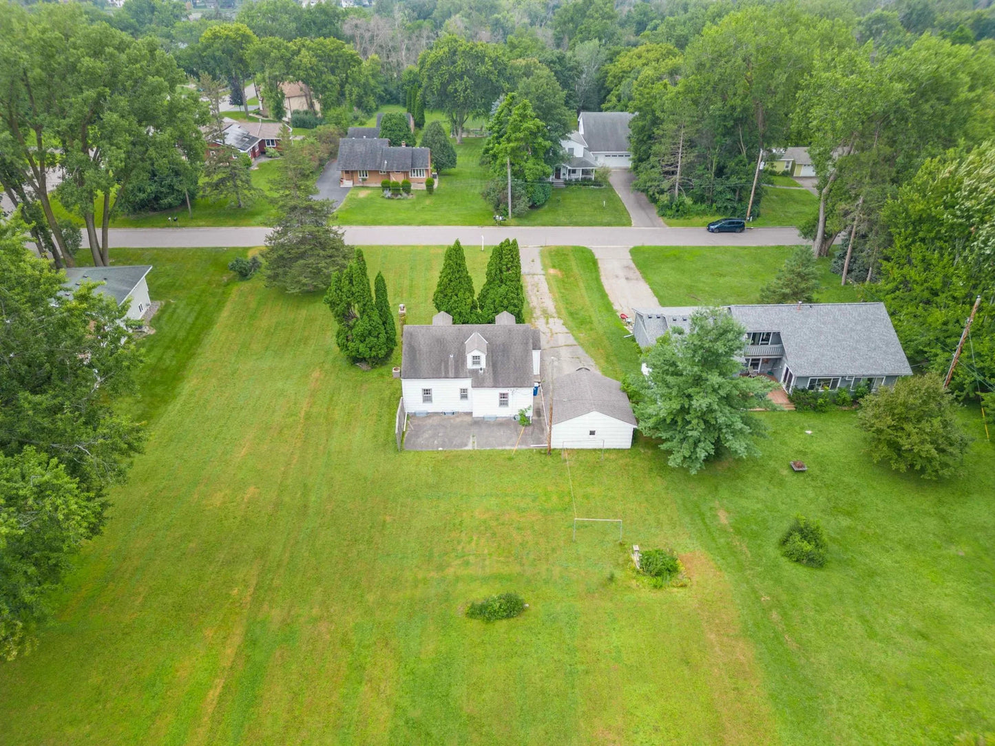 10408 Belmont Road, Minnetonka, MN 55305