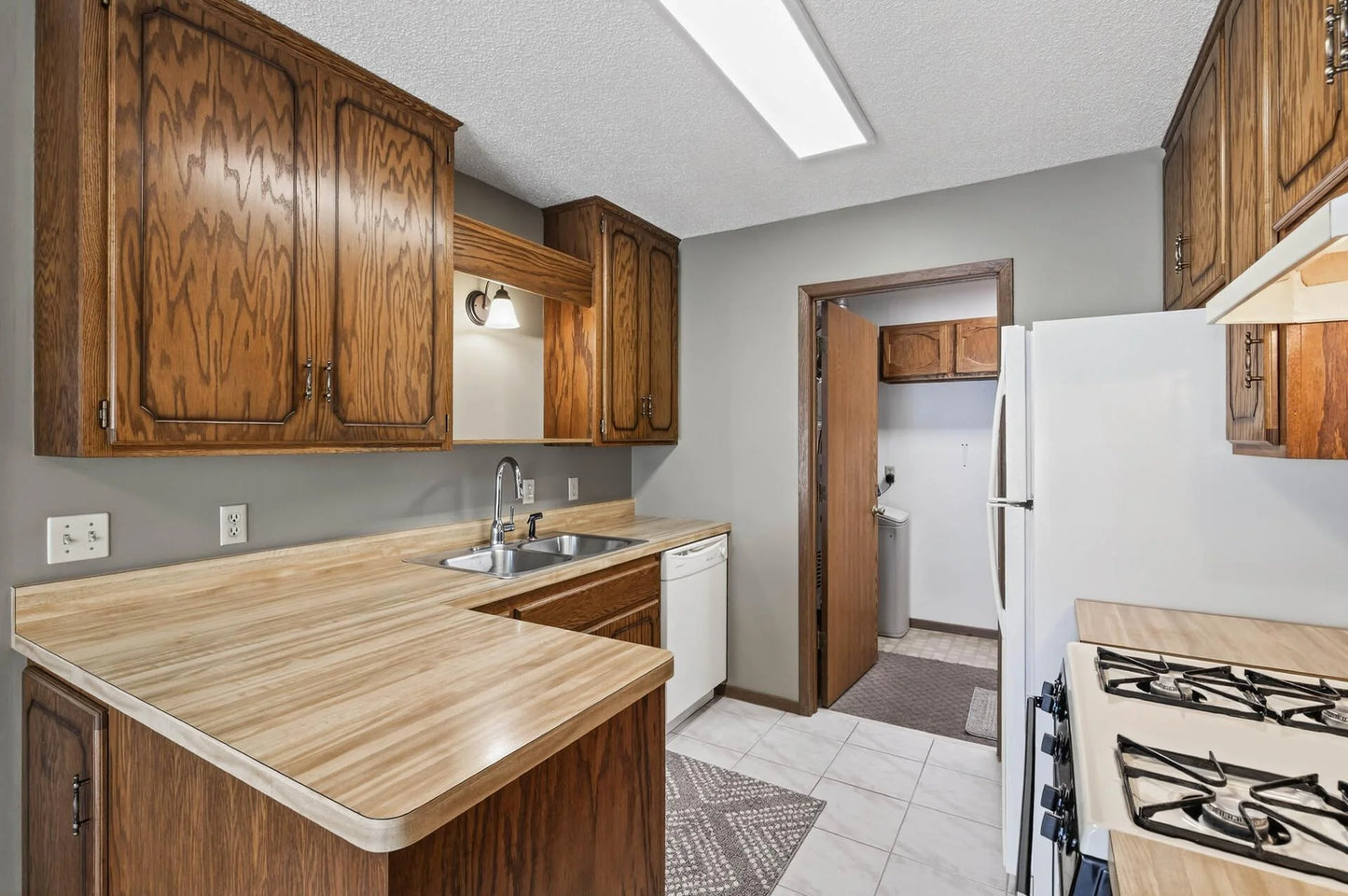 5281 149th Street, Apple Valley, MN 55124