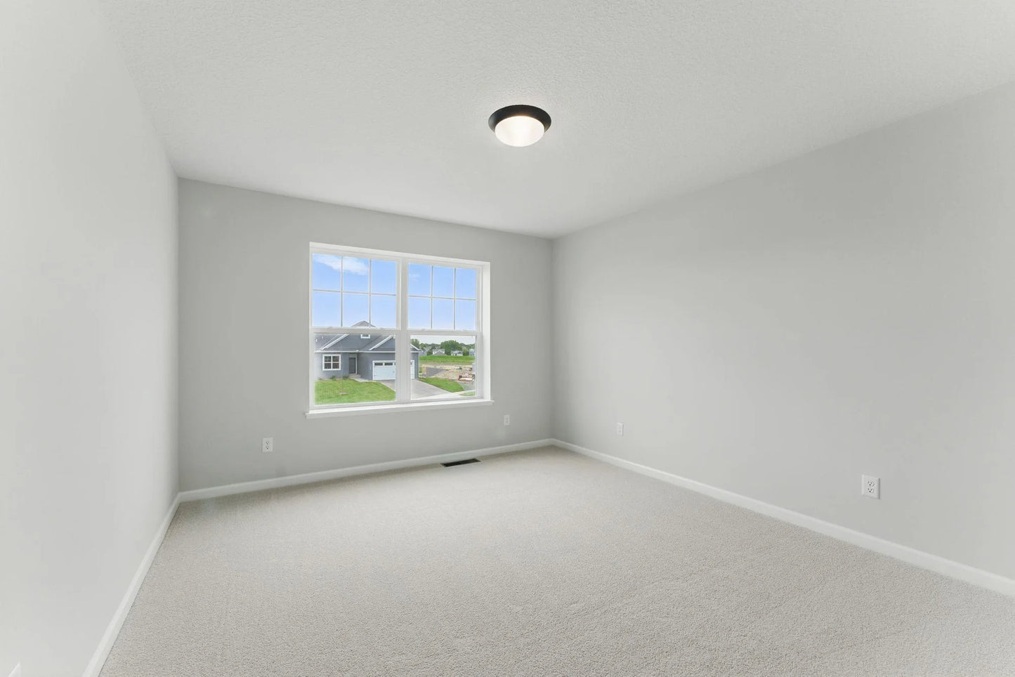 19334 Clearwater Court, Farmington, MN 55024