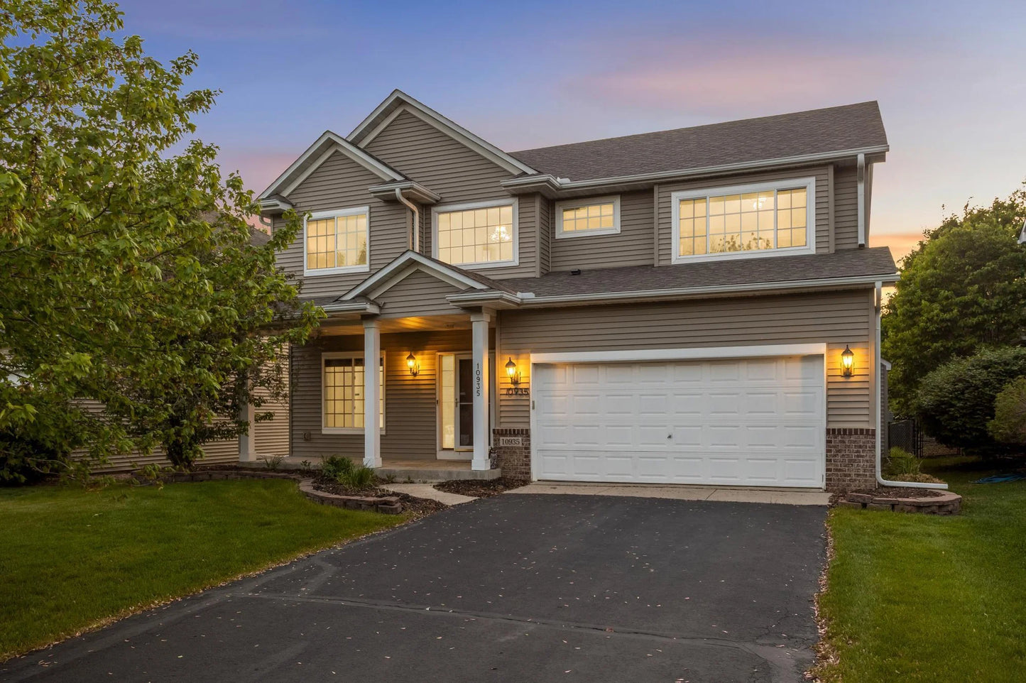 10935 Eagle View Place, Woodbury, MN 55129
