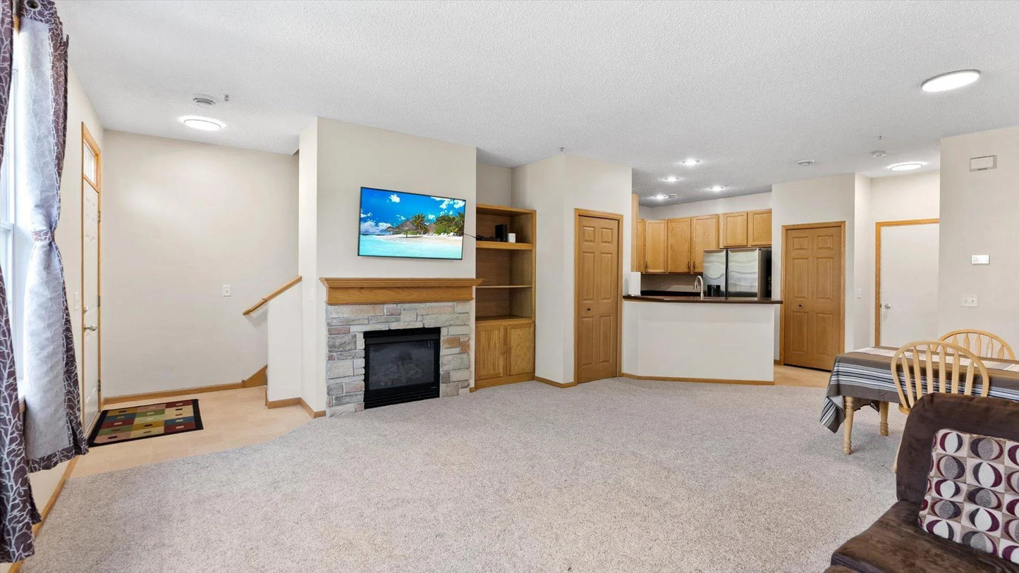 13749 Atrium Avenue, Rosemount, MN 55068