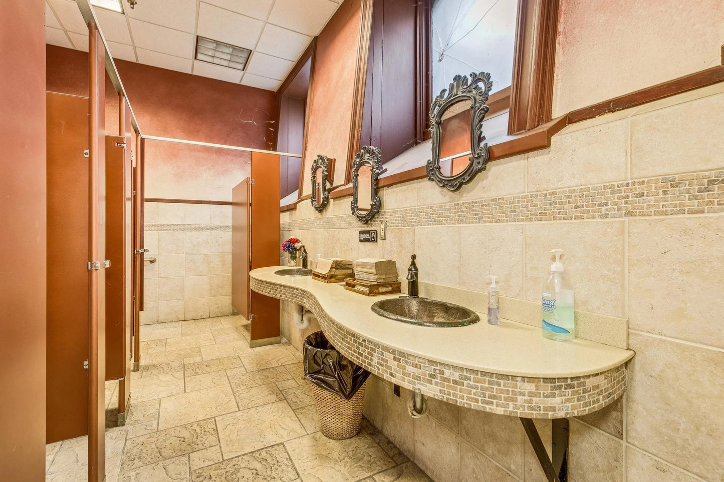 200 Concord Exchange , South Saint Paul, MN 55075