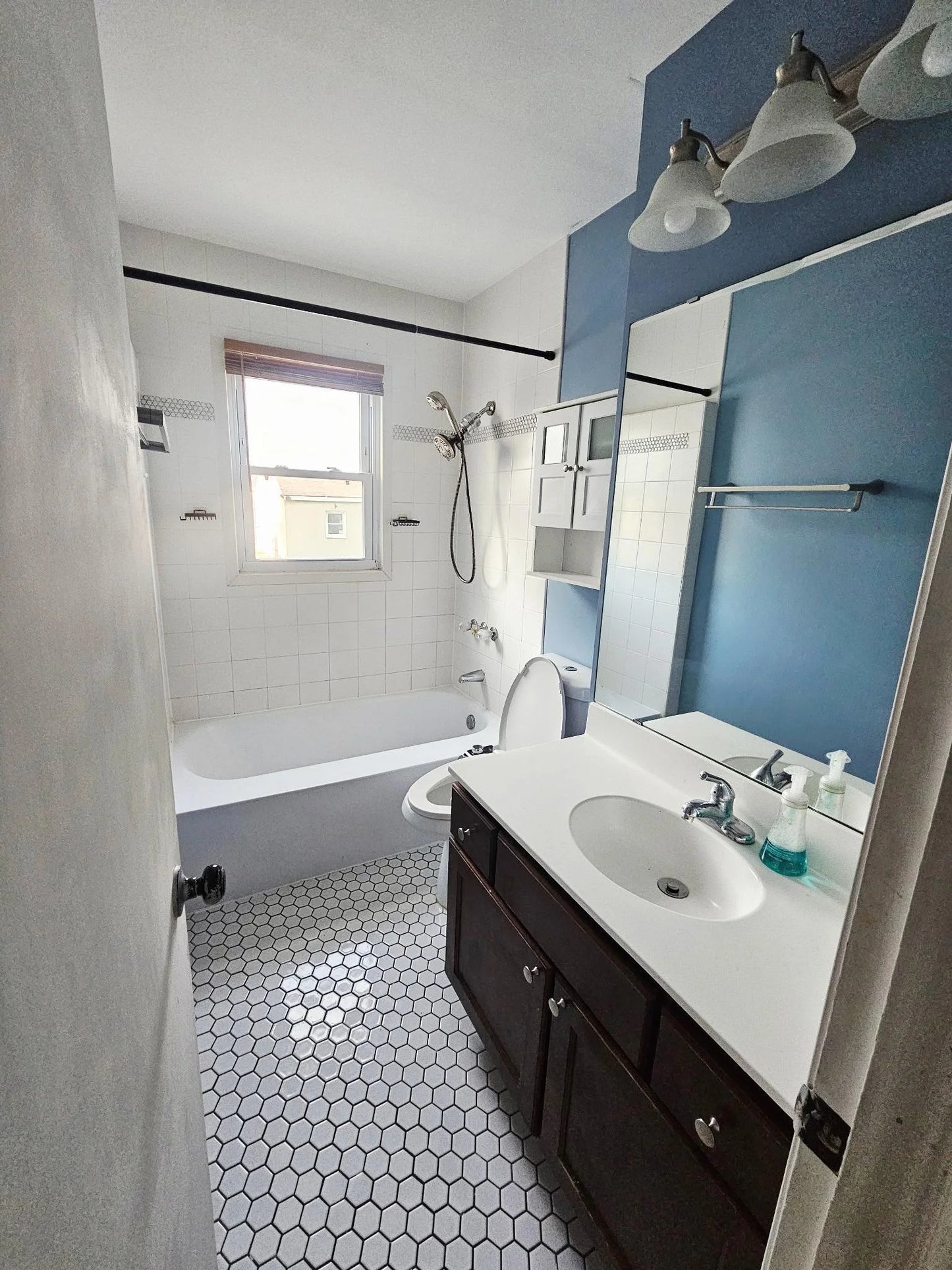 1607 Hoyt Avenue, Saint Paul, MN 55106