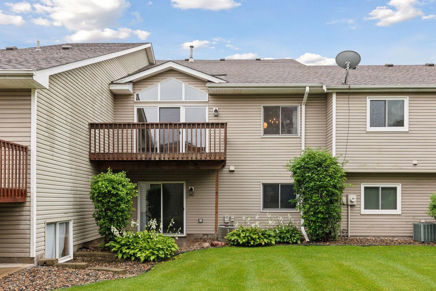 4318 Mccoll Drive, Savage, MN 55378