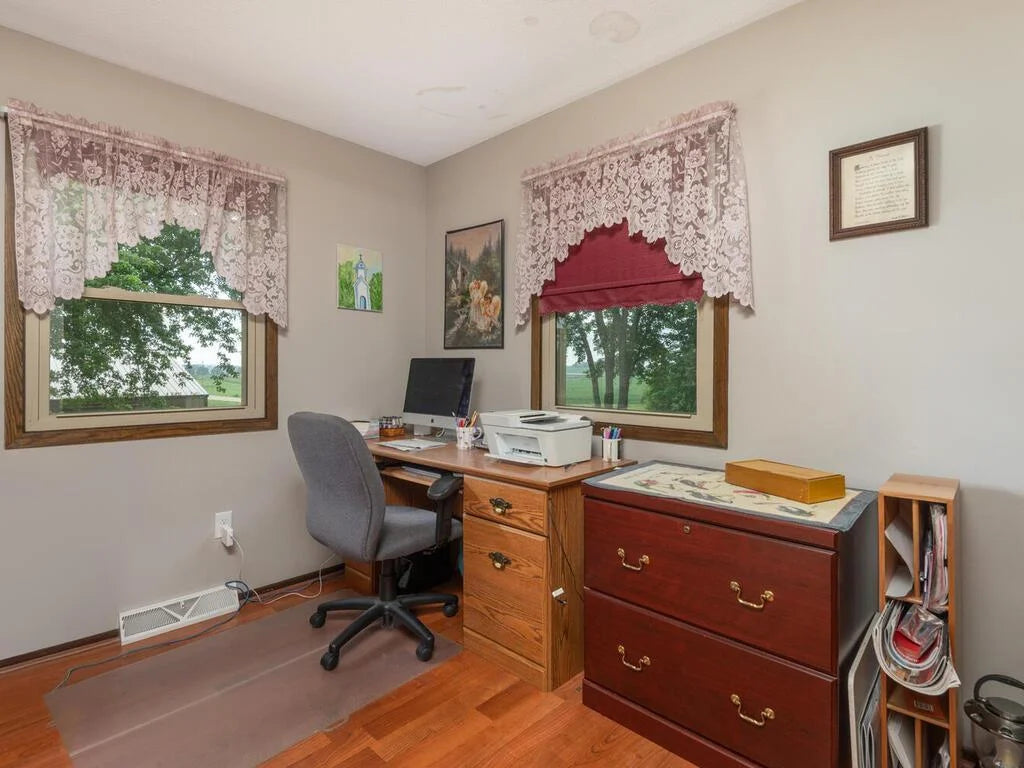 10460 County Road 50 , Cologne, MN 55322