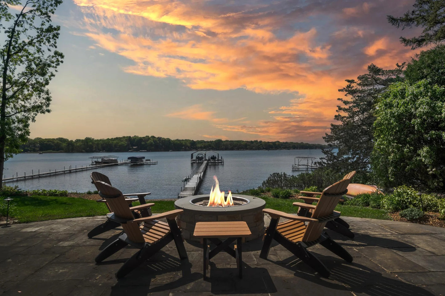 115 Wildwood Beach Road, Mahtomedi, MN 55115