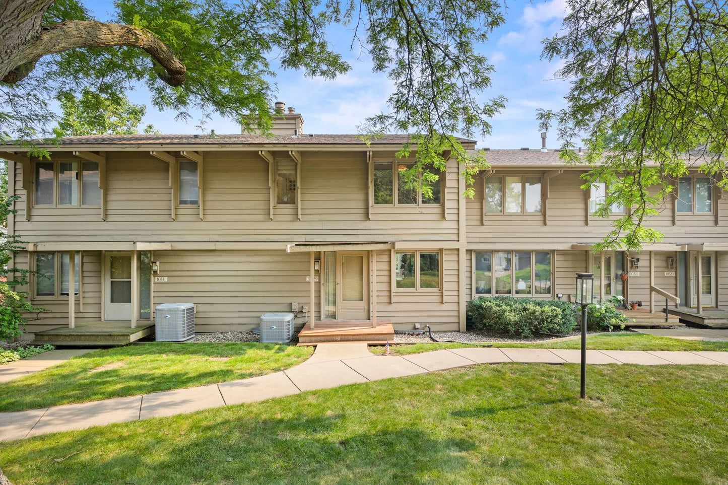 10329 Scarborough Road, Bloomington, MN 55437