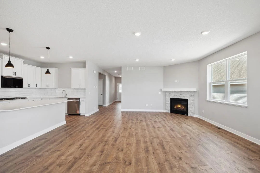 1683 Oak Creek Court, Chaska, MN 55318