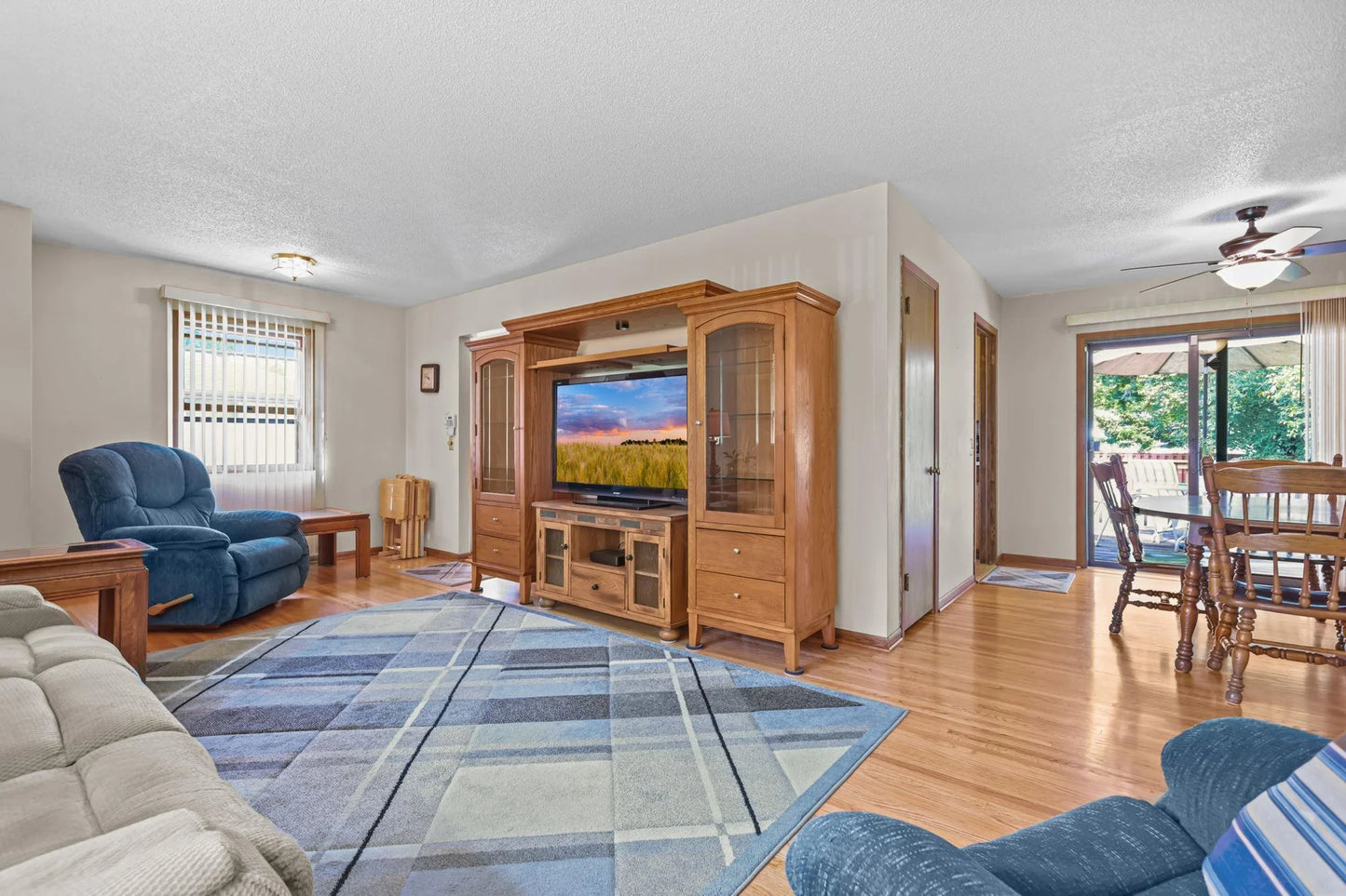 5913 Zenith Avenue, Brooklyn Center, MN 55429