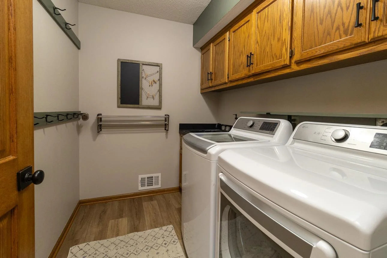 591 Autumn Oaks Court, Eagan, MN 55123