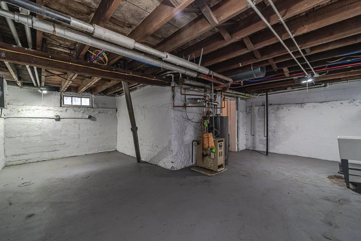 2156 Saint Anthony Avenue, Saint Paul, MN 55104