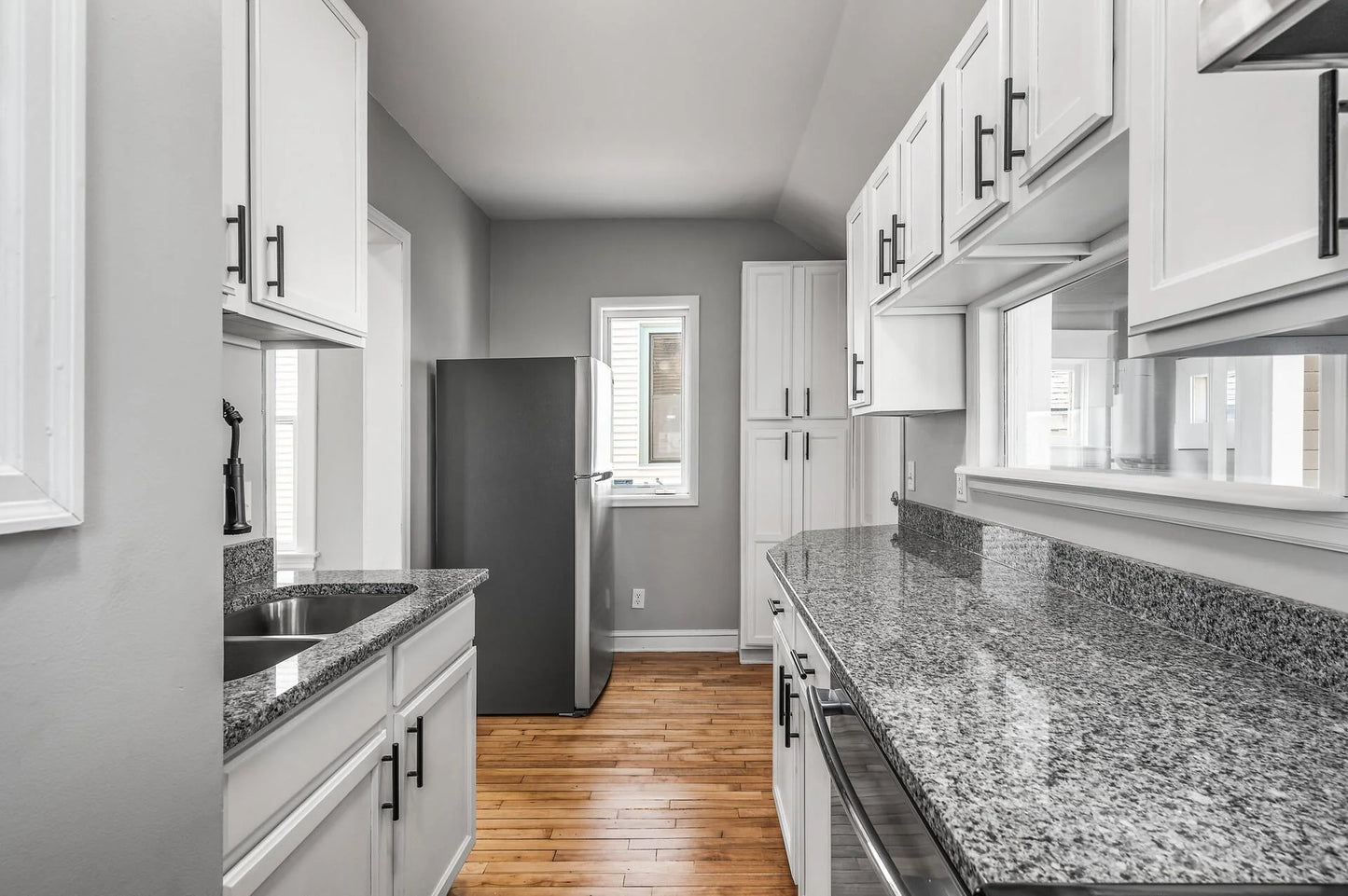 1527 Minnehaha Avenue, Saint Paul, MN 55104