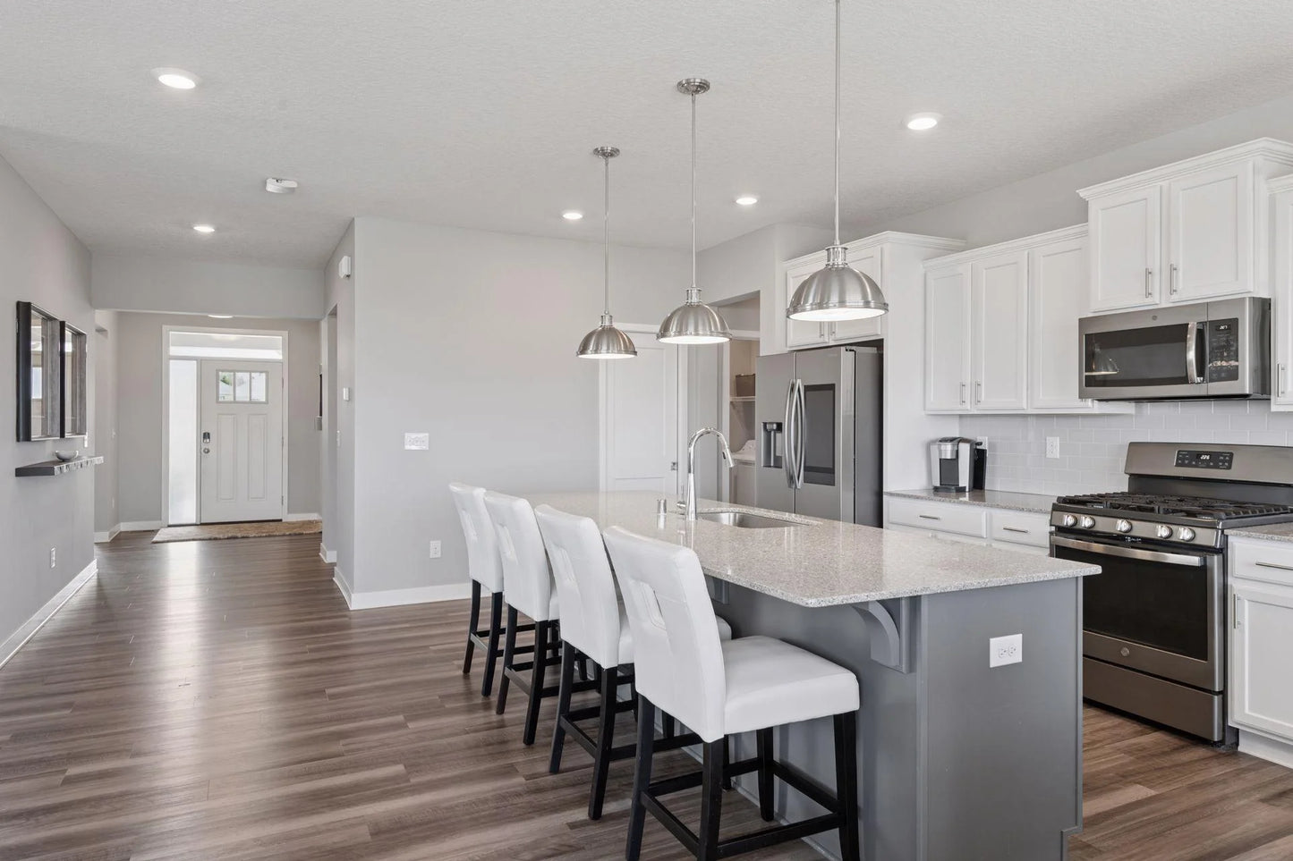 606 Blue Heron Circle, Jordan, MN 55352
