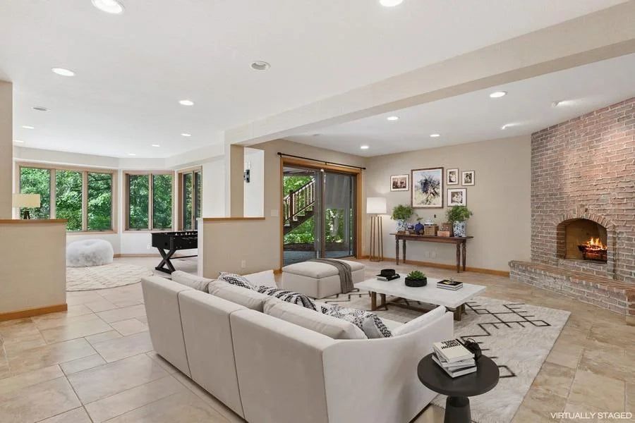 10420 Bluff Circle, Chaska, MN 55318