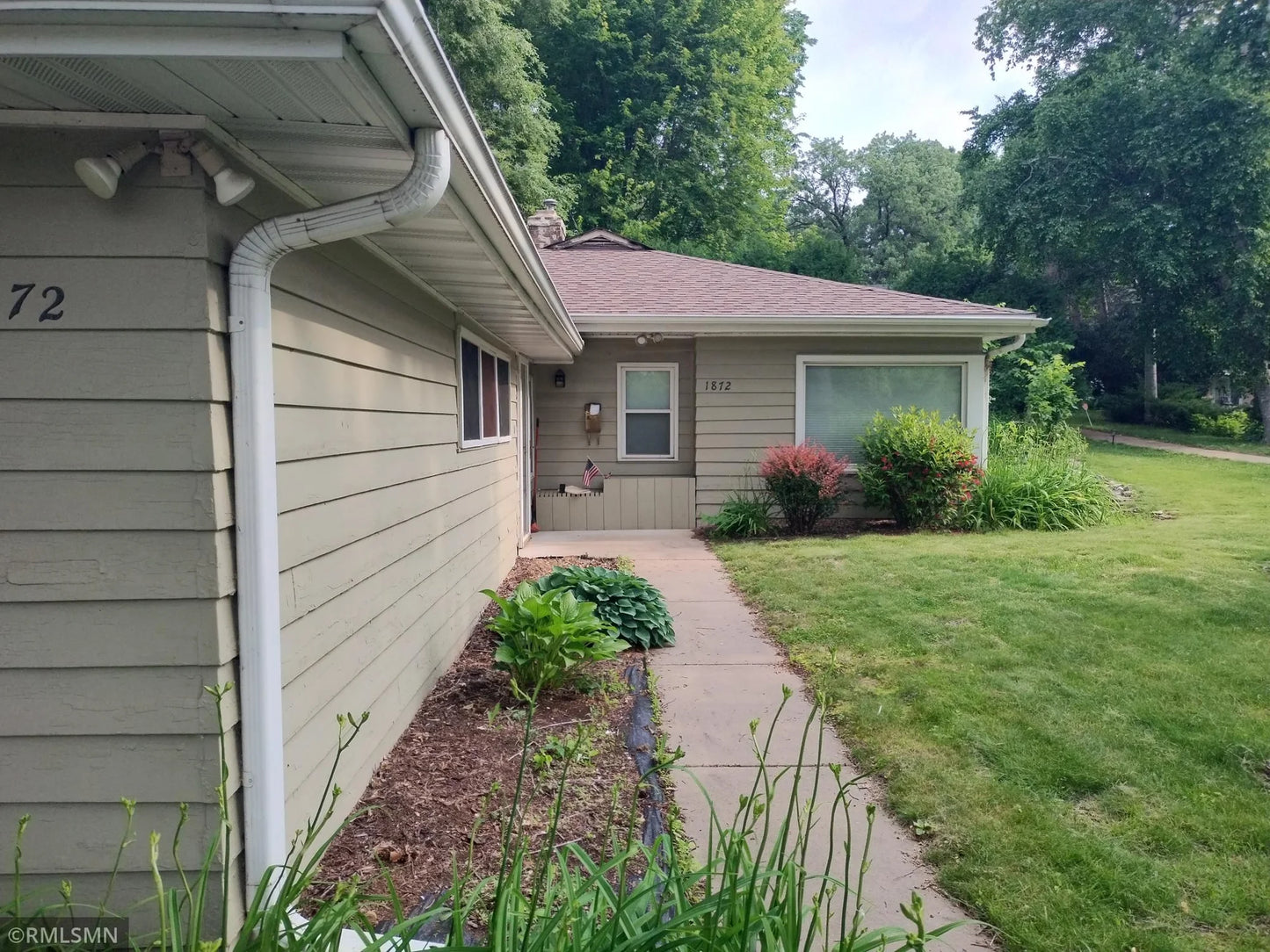 1872 Mississippi River Boulevard, Saint Paul, MN 55116