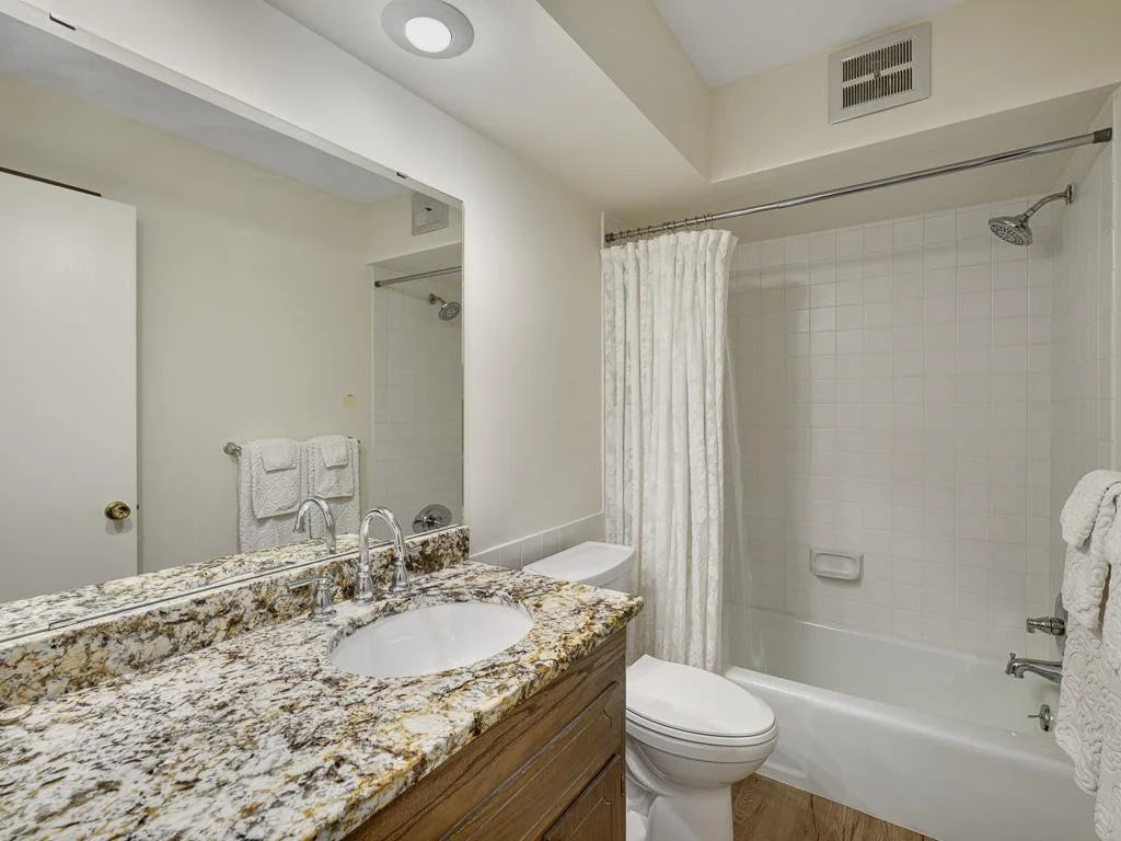 4360 Brookside Court, Edina, MN 55436