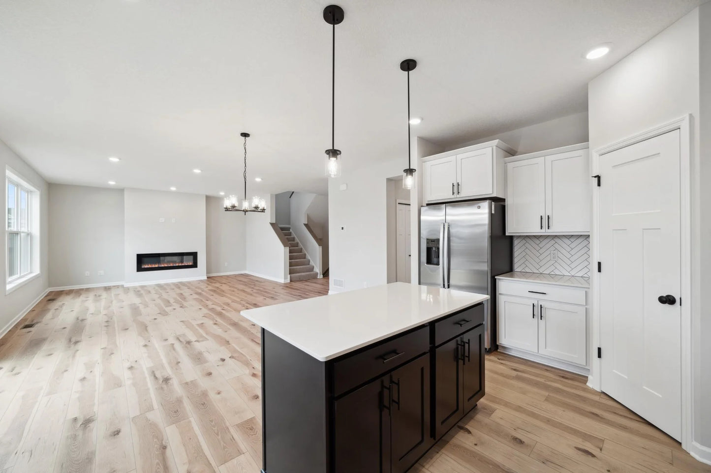 2735 Kenwood Avenue, Saint Michael, MN 55376