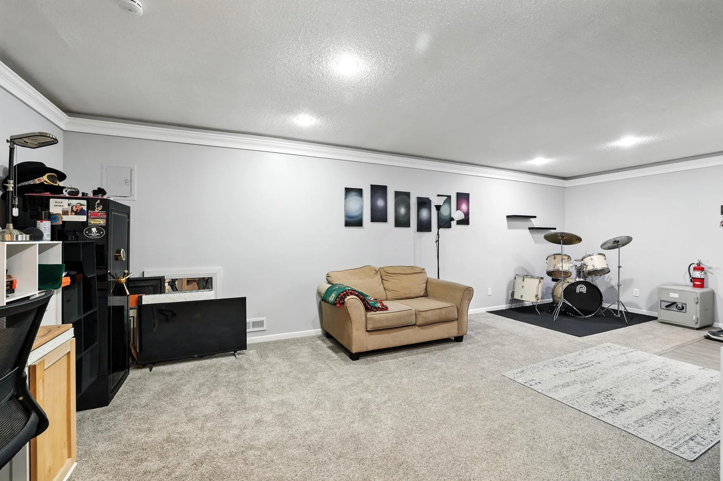256 River Woods Lane, Burnsville, MN 55337